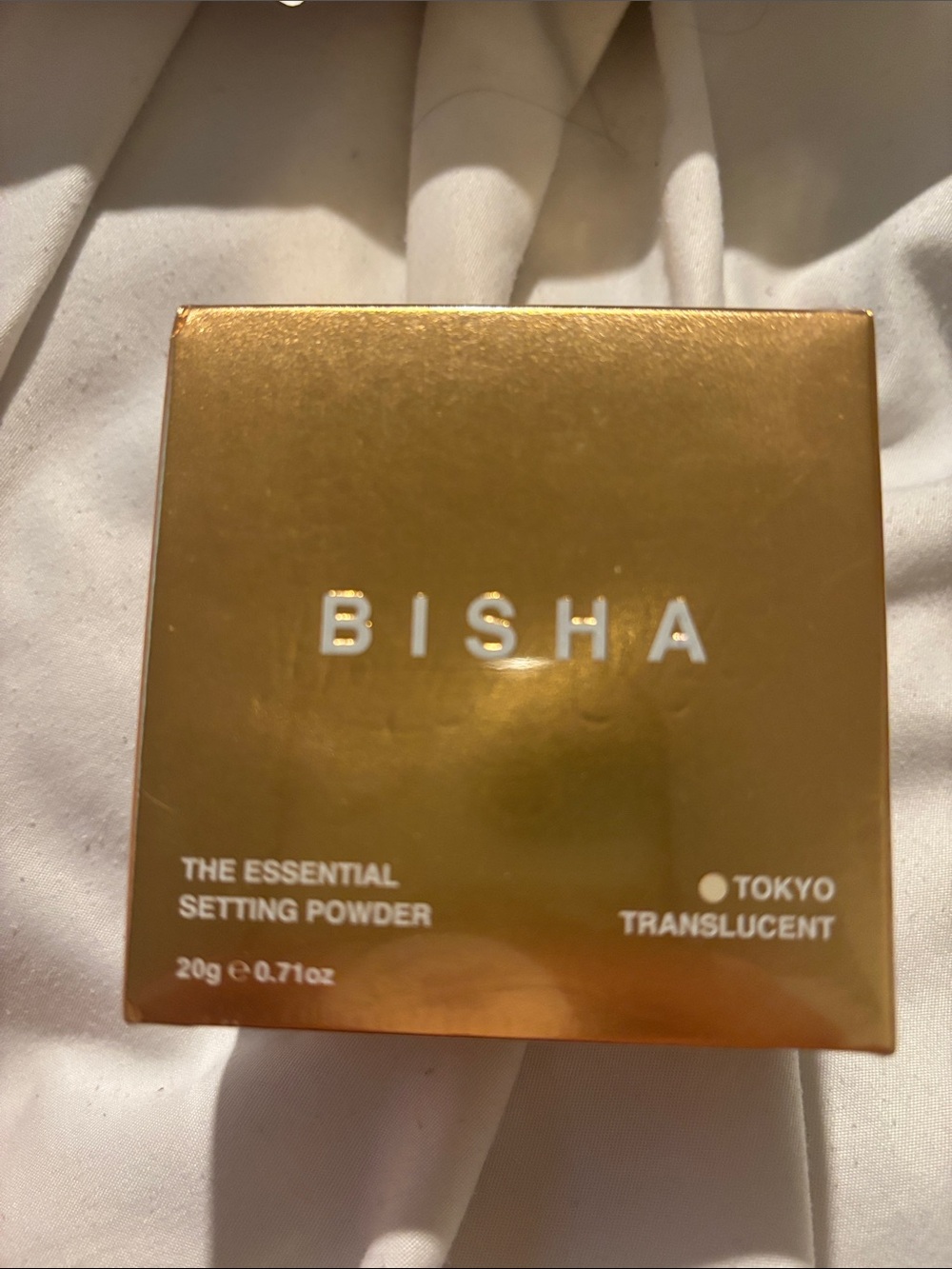 ISH Bisha Essential Setting Powder - Gold Compact